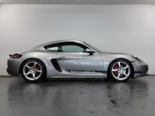 PORSCHE 718CAYMAN S