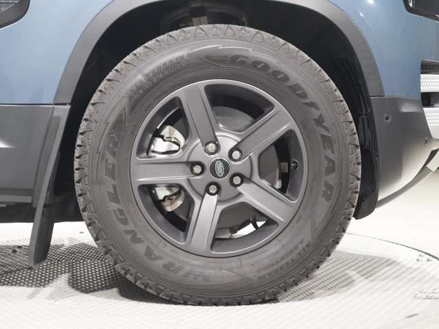 ROVER DEFENDER