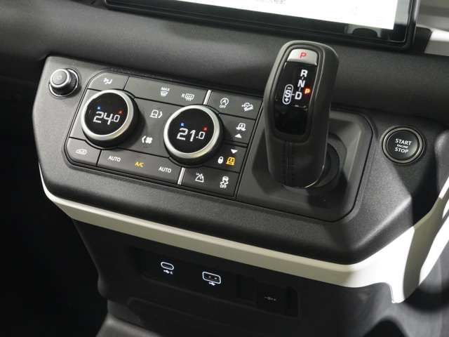 ROVER DEFENDER