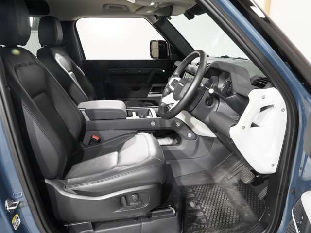 ROVER DEFENDER