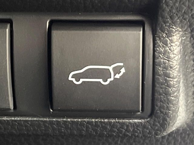 COROLLA CROSS HYBRID