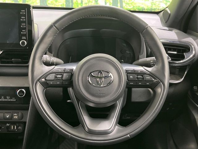 YARIS CROSS HYBRID