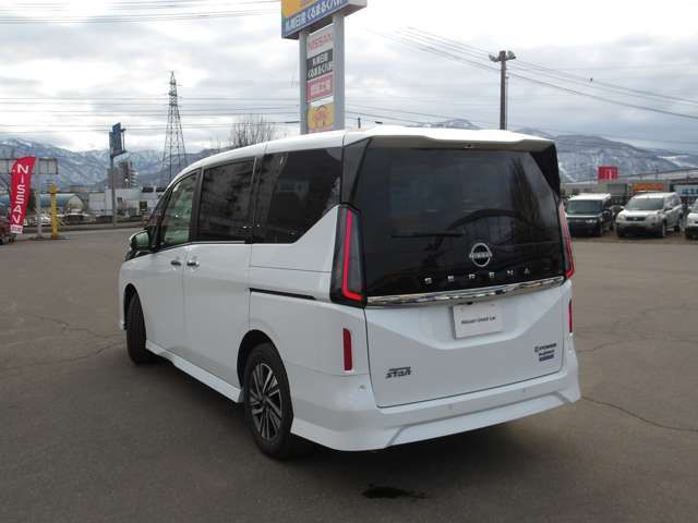 SERENA WG 4WD