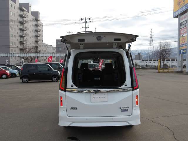 SERENA WG 4WD