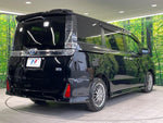 VOXY HYBRID