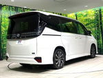 VOXY HYBRID