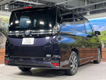 VOXY HYBRID