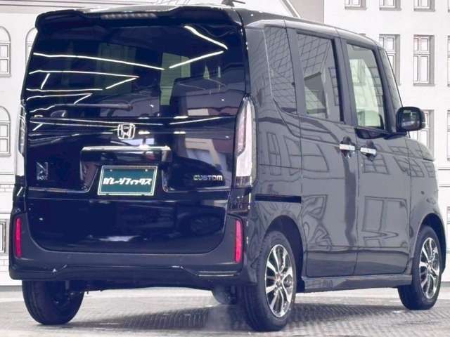 N BOX CUSTOM