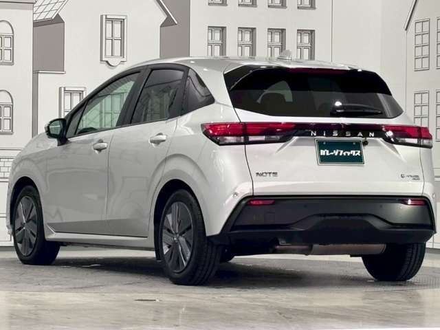 NOTE 4WD
