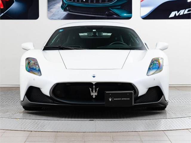 MASERATI MC20