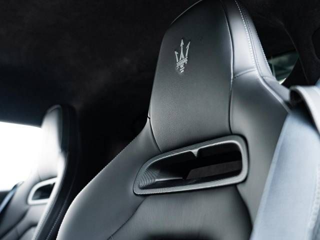 MASERATI MC20