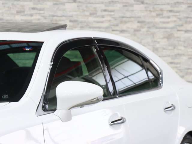 LEXUS LS600h