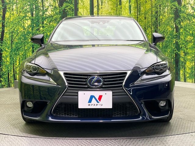 LEXUS IS300h