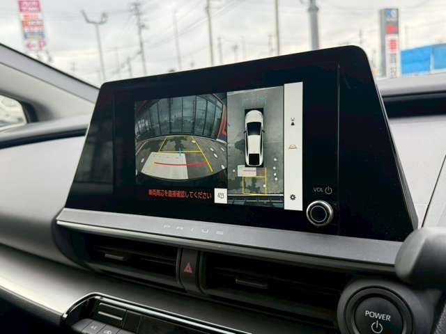 PRIUS 4WD