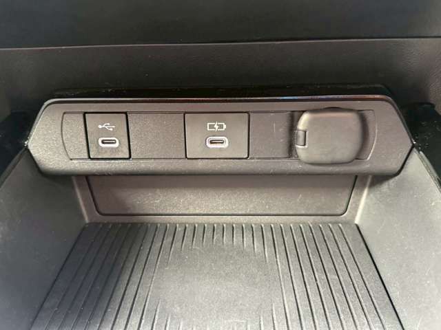 PRIUS 4WD