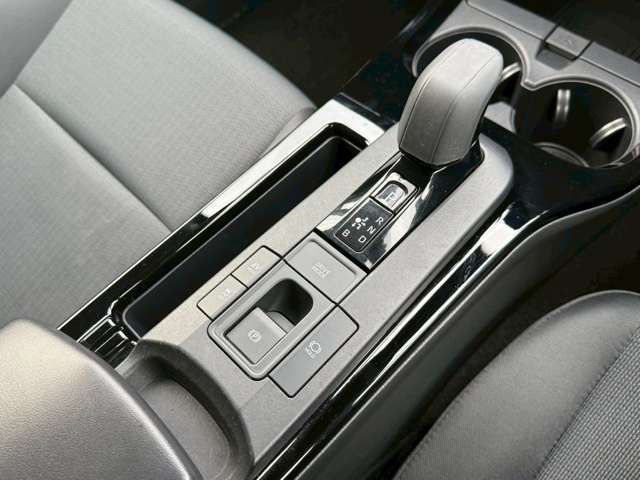 PRIUS 4WD