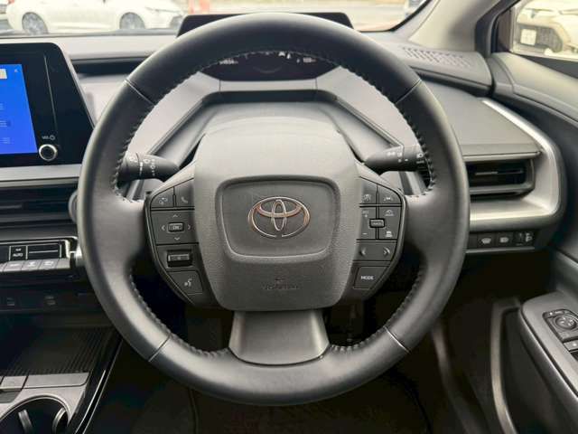 PRIUS 4WD