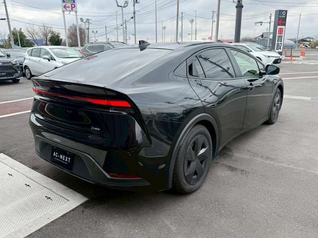 PRIUS 4WD