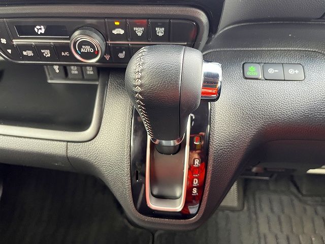 N-BOX CUSTOM