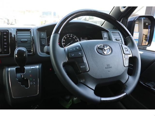 HIACE van 4WD