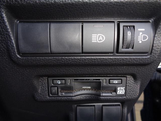 COROLLA CROSS HYBRID