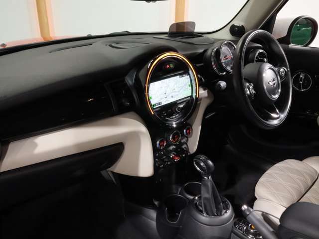 MINI COOPER D 5DOOR
