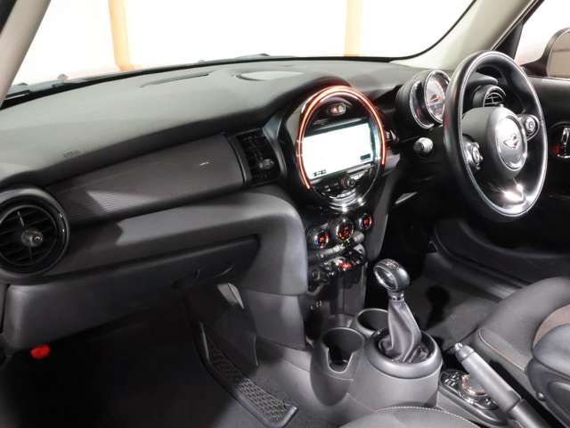 BMW MINI COOPER D 5DOOR