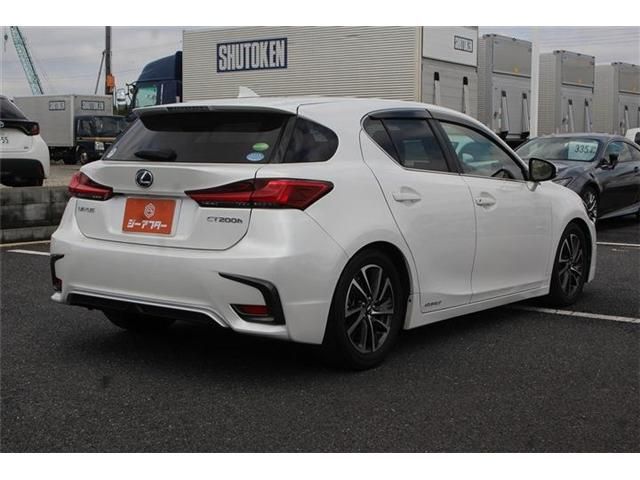 LEXUS CT200h