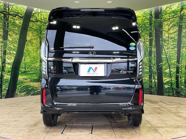 N BOX CUSTOM