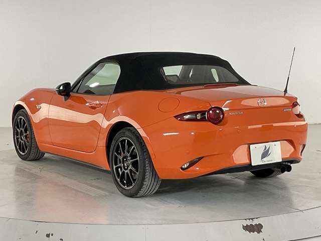 ROADSTER