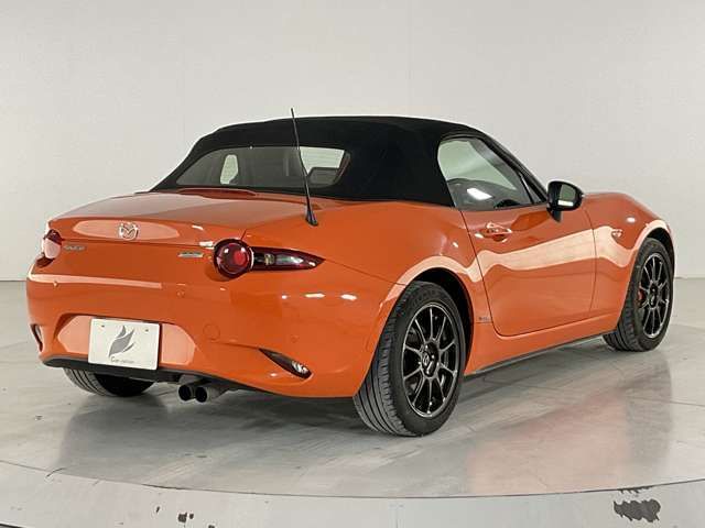 ROADSTER
