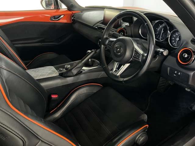 ROADSTER