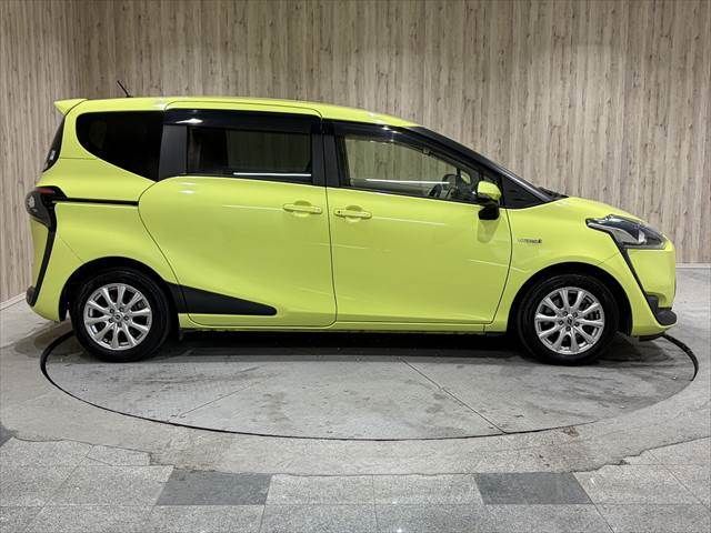 SIENTA HYBRID