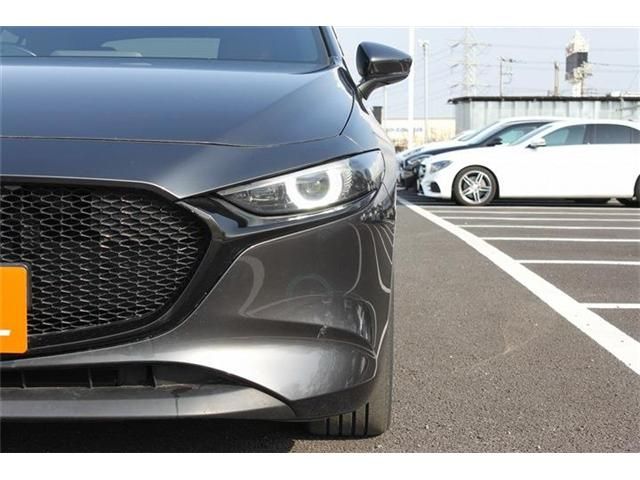 MAZDA3 FASTBACK