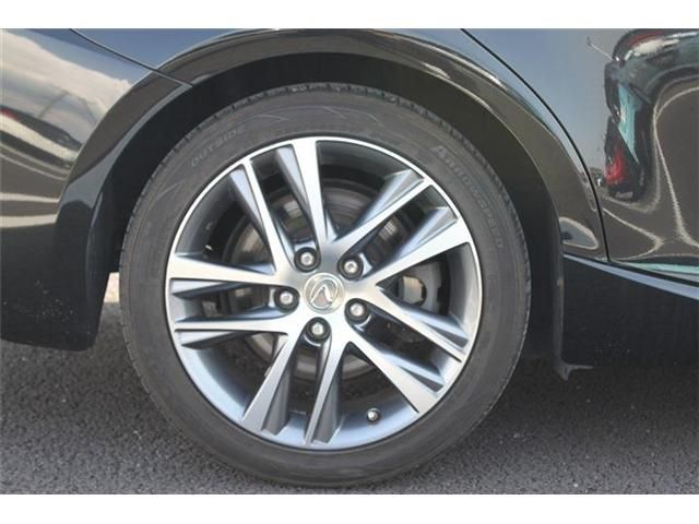 LEXUS IS200t