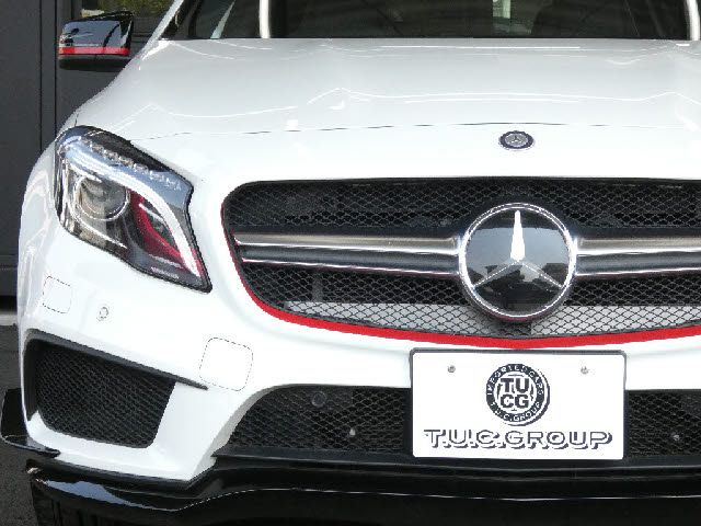 MERCEDES AMG GLA class