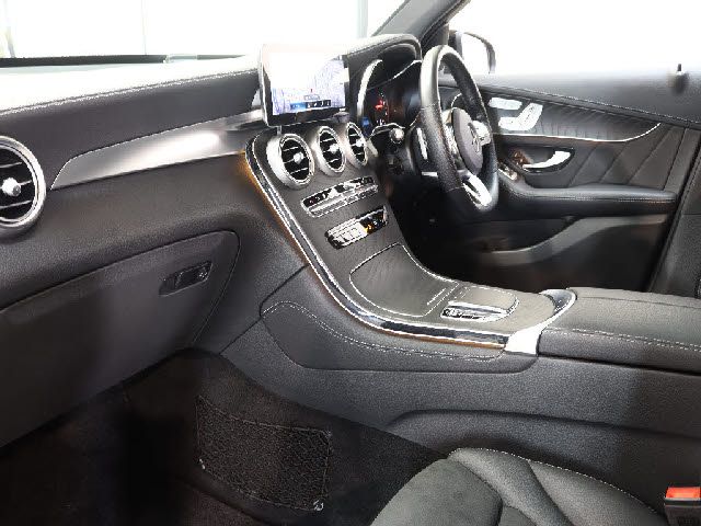 MERCEDES BENZ GLC class