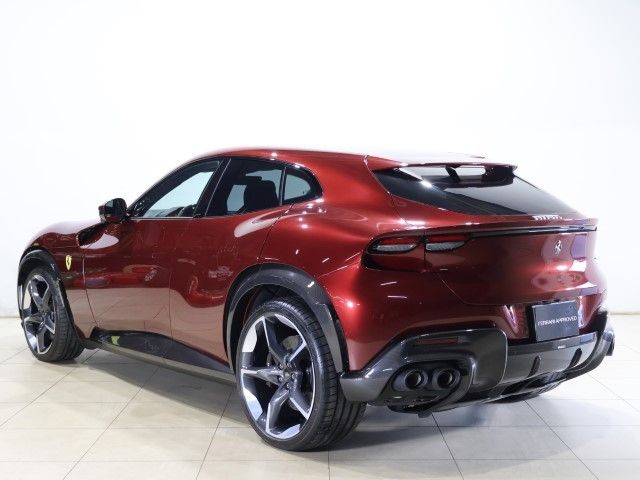 FERRARI Purosangue
