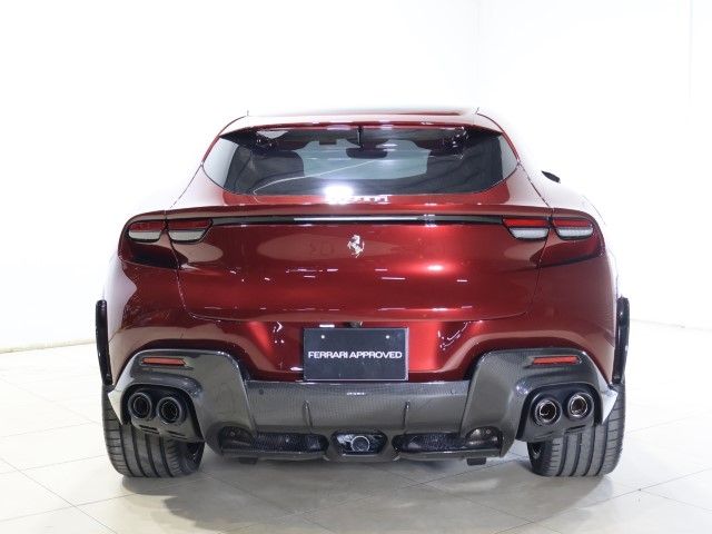 FERRARI Purosangue