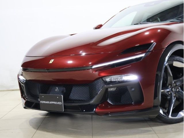 FERRARI Purosangue