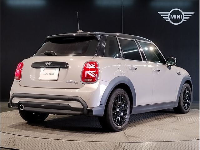 MINI COOPER D 5DOOR