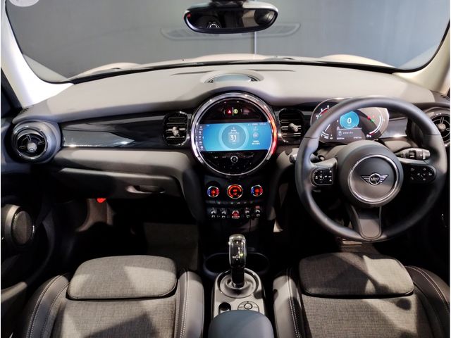 MINI COOPER D 5DOOR