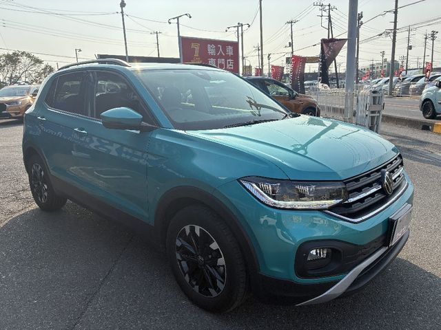 VOLKSWAGEN T-Cross
