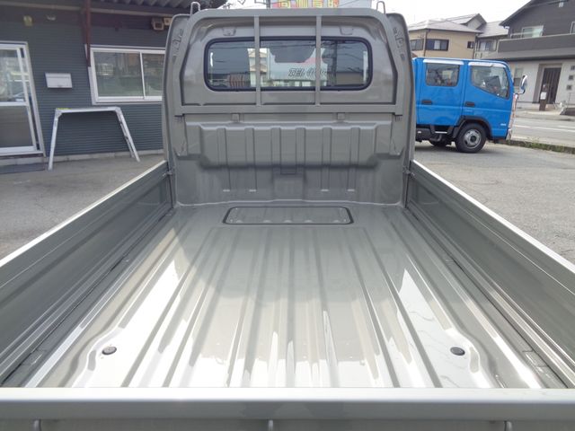 CLIPPER truck