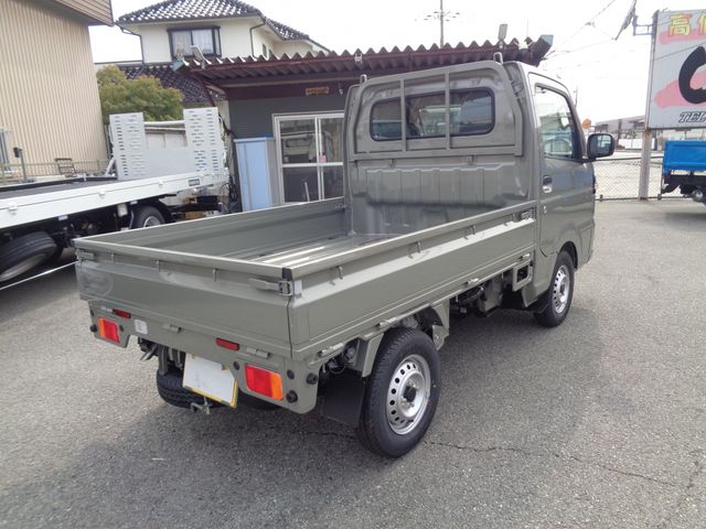 CLIPPER truck