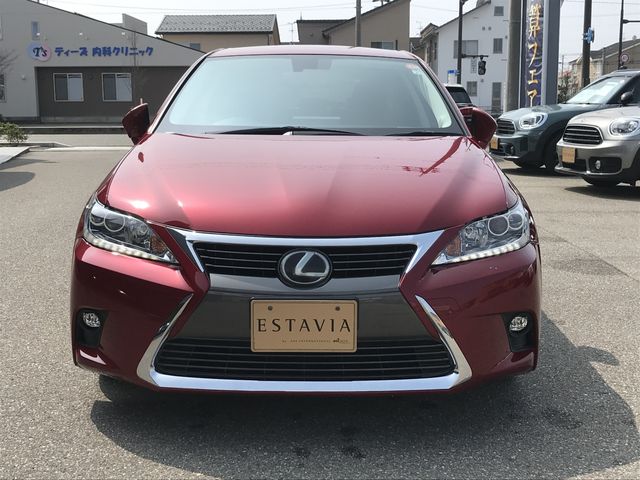 LEXUS CT200h