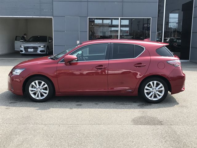 LEXUS CT200h