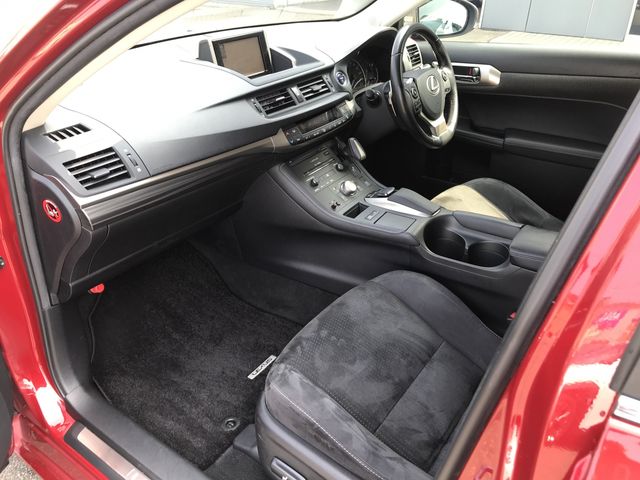 LEXUS CT200h