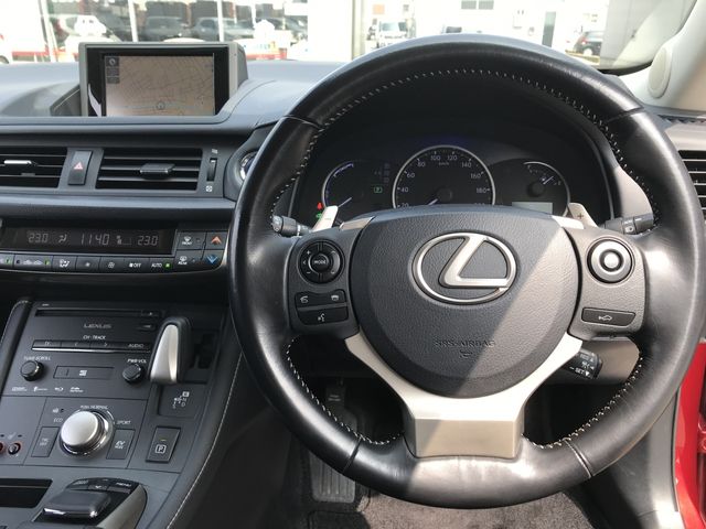 LEXUS CT200h