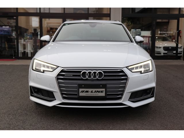 AUDI A4 AVANT